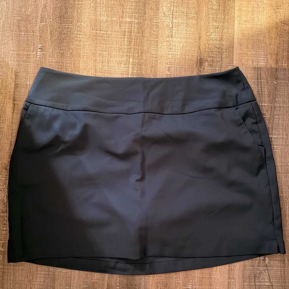 Adidas Women’s U365 Solid Golf Skort – Navy Blue – XL (NWT)